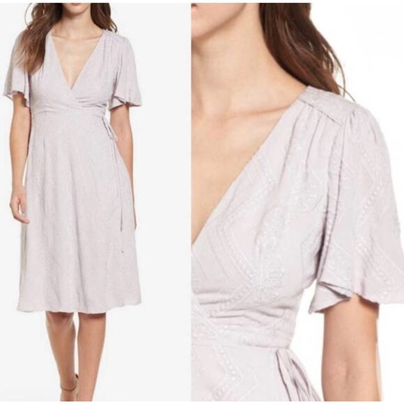 ASTR Womens Modest Embroidered Short Sleeve Tie‎ Wrap Midi Dress Size S Lavender - Picture 1 of 11